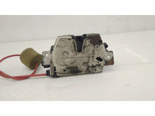 Замок задней крышки