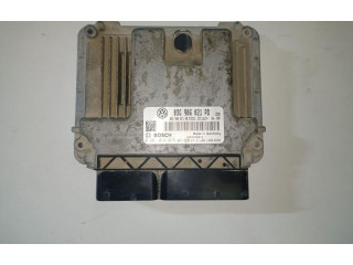 Řídící jednotka 03G906021PD Volkswagen Caddy 2009
