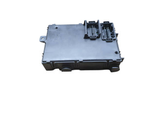 Блок предохранителей 13349934, 28270822 Opel Meriva B