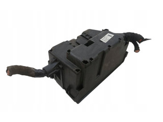 Блок предохранителей     Opel Meriva B    