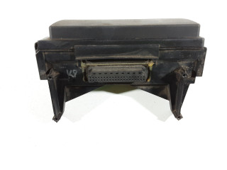 Блок предохранителей 04692073AB, L0023294AB Jeep Grand Cherokee (WK)