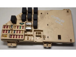 Pojistková skříňka Chrysler 300M 2001