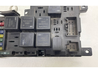 Блок предохранителей 30728008, 518828108   Volvo V70    