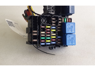 Блок предохранителей 8200900821, V23136B1X67 Dacia Spring