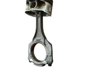 Píst 7646892 BMW 7 G11 G12 N63R