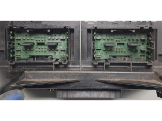 Блок предохранителей 04692087AB Jeep Cherokee