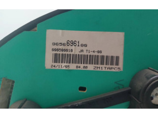 Přístrojová deska  Peugeot 206+  9656696180  