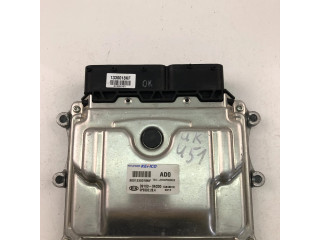Блок управления двигателем Блок управления 3910304CD0   KIA Ceed
