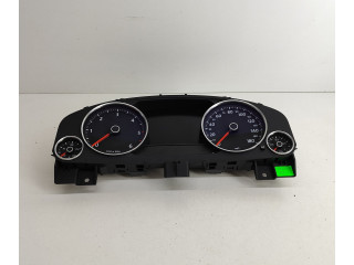 Přístrojová deska Volkswagen Touareg II 2016 7P6920983G, 0263677157