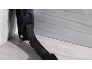 Педаль акселератора