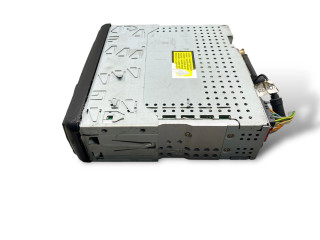 Радио/ проигрыватель CD/DVD / навигация