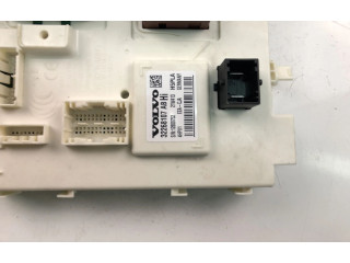 Блок комфорта 32268107AB Volvo XC40