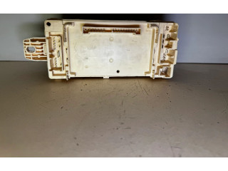 Блок предохранителей 47637G12, 1716 Mitsubishi Galant