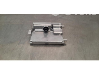 Топливная рампа 5WA980653C   Volkswagen Golf VIII  