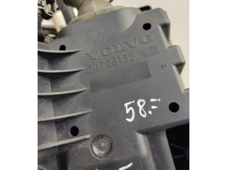 Блок предохранителей  30728132, 30728133   Volvo XC90    