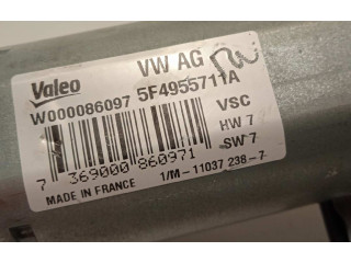 Моторчик заднего дворника 5F4955711A, W000086097    Skoda Octavia Mk3 (5E)