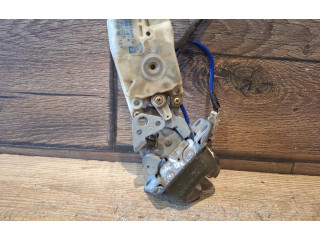 Замок багажника 905508H300, 0892038A Nissan X-Trail T30 2001 - 2007 года