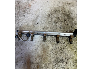 Топливная рампа 31272733, PA66GF30   Volvo S40   для двигателя -