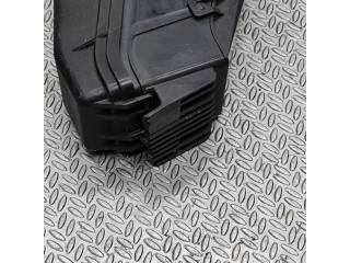   Pojistková skříňka 8266253030, 8500523030   Lexus  200-300 2003