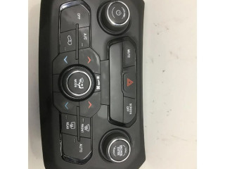 Блок управления климат-контролем    Jeep Renegade