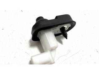 Передний датчик открытия / закрытия двери (крыло)