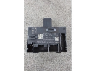 Блок комфорта 5Q4959592E Skoda Octavia Mk3 (5E)