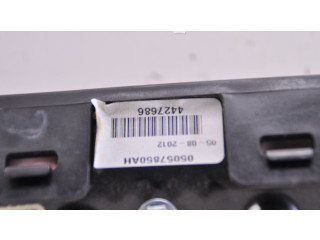 Подушка безопасности для колен P05057771AE, 05057850AH   Chrysler Town & Country V