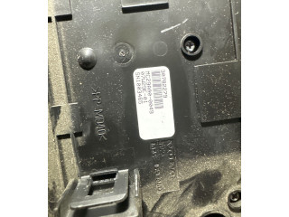 Блок управления климат-контролем 30782279   Volvo V70