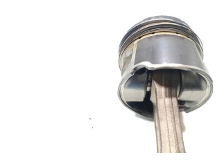 Поршень с шатуном 2AD-FHV Lexus IS 220D-250-350