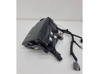 Блок предохранителей 91212J7920 KIA Ceed