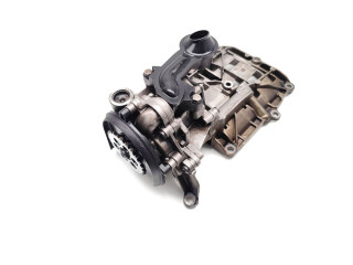 Масляный насос N47D20C 7810823, 140206 BMW 1 F20 F21