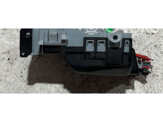 Блок предохранителей 13222786, 13222786   Chevrolet Orlando    