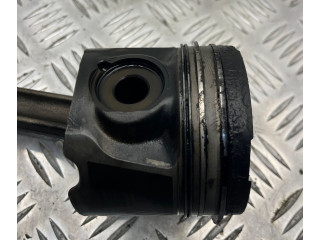  Поршень с шатуном  81L79, 81L79  Volvo V70  