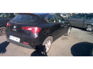 Моторчик дворников 50509396 Alfa Romeo Giulietta