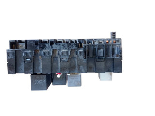 Блок предохранителей 357937039 Volkswagen Golf III