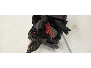 Pojistková skříňka 63565387 Chrysler Pacifica 2018