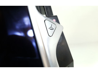 Дисплей    1045006-00-D, 6008905-00-C   Tesla Model S