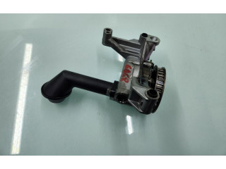 Масляный насос 03L115105B Skoda Rapid (NH)