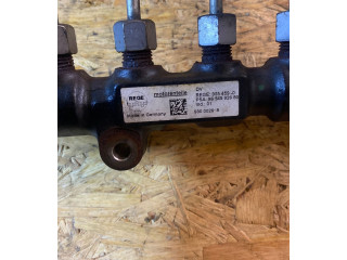 Vstřikovací lišta 9654592680, 9654590 Ford Focus C-MAX