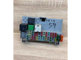 Pojistková skříňka 90464777, 90069864 Opel Astra F 1992