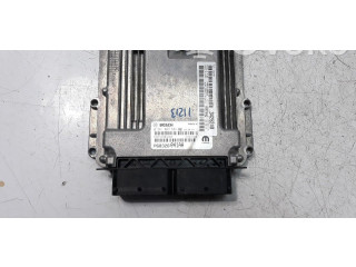 Блок управления двигателя P68328041AA   Jeep Compass