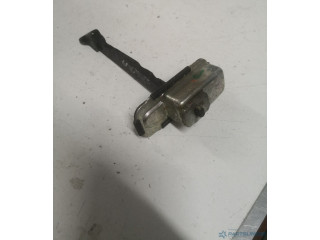 Ограничитель открытия двери    KIA Sportage