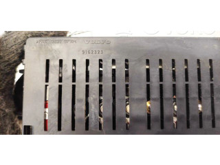 Блок предохранителей 9162323 Volvo XC90