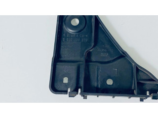 Задний держатель бампера