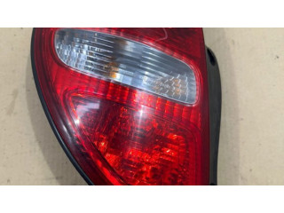 Задний фонарь 22051673 Daihatsu Sirion