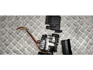 Блок предохранителей 30659092, 30659094   Volvo V70    