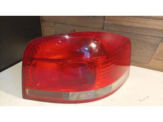 Задний фонарь правый 8P0945258A Audi A3 S3 8P 2003-2012 года