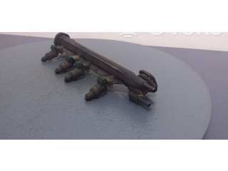 Топливная рампа 037906031AA, 037906031AA   Audi A3 S3 8L  