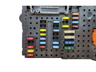 Блок предохранителей 30728512, 05W261 Volvo XC90