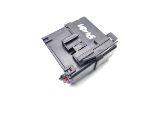 Ящик предохранителей (комплект)    Infiniti Q50